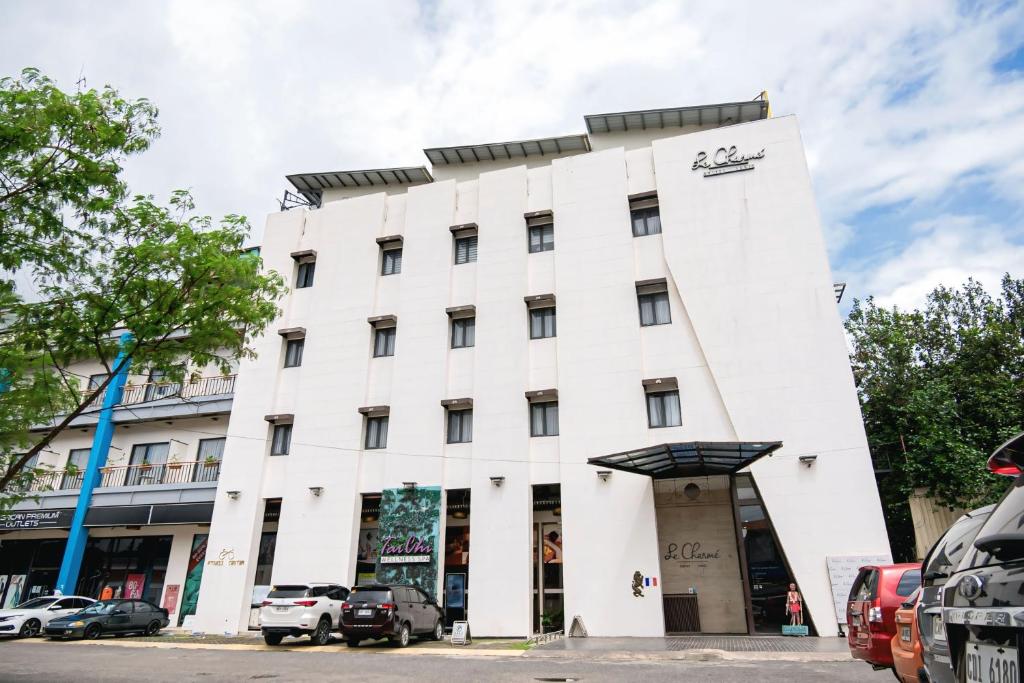 Le Charme Suite Subic - Hotel in Olongapo