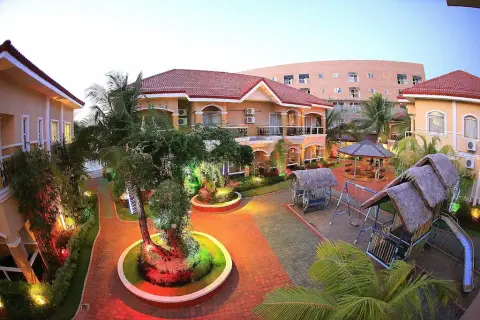 Moonbay Marina Leisure Resort photo