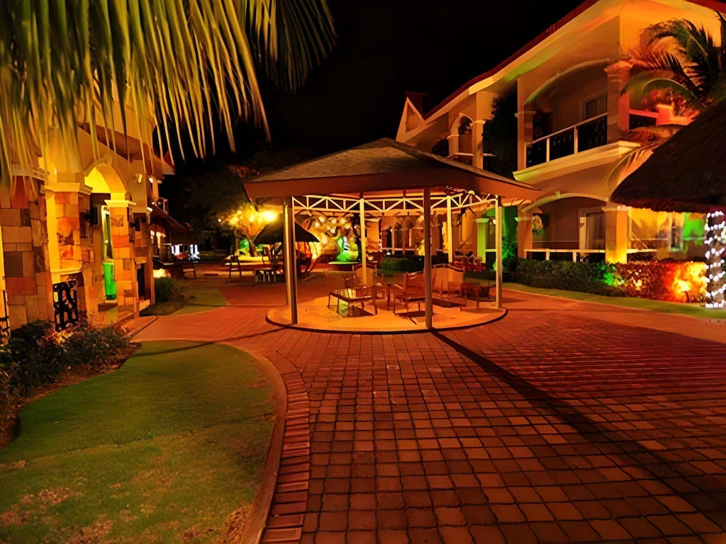 Moonbay Marina Leisure Resort photo 6