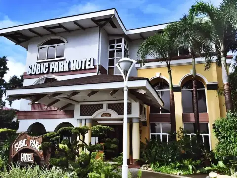 Subic Park Hotel - Hotel in Subic Bay Freeport Zone