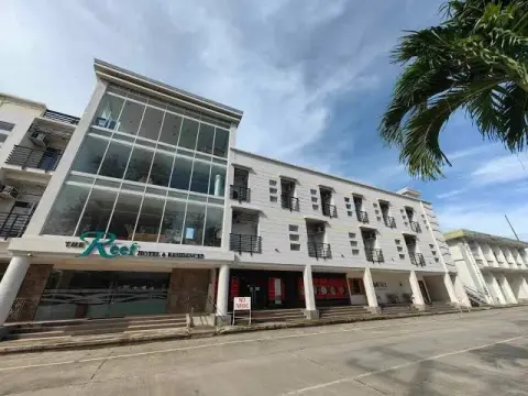 The Reef - Hotel in Olongapo