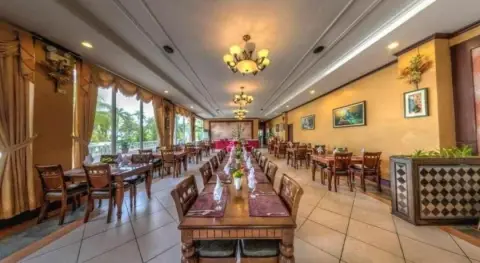 Vista Marina Hotel & Resort photo