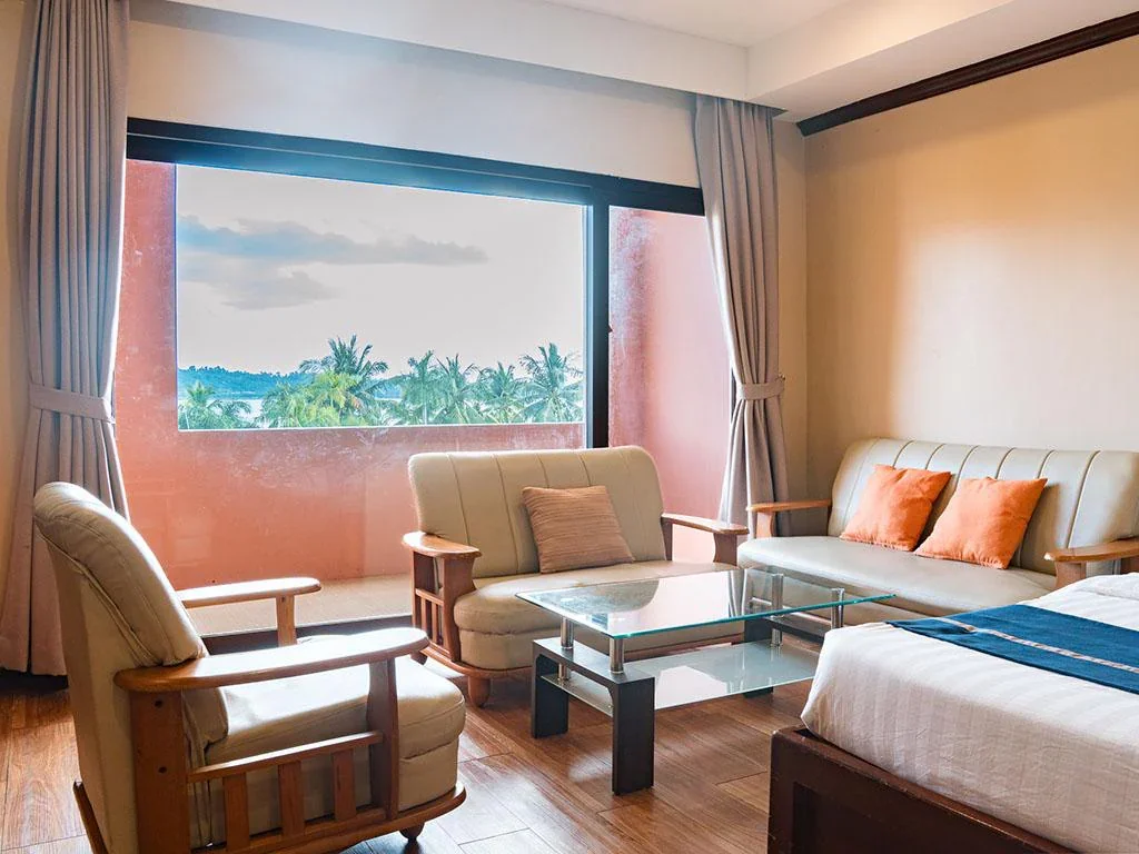 Vista Marina Hotel & Resort photo 2